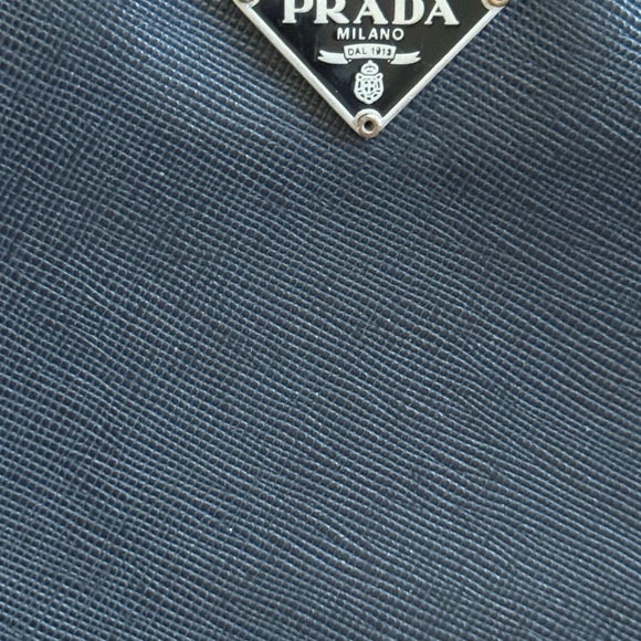 🍁SOLD🍁Prada Saffiano Wallet - Picture 10 of 11